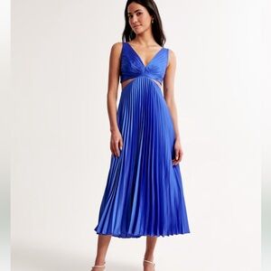 The A&F Giselle Pleated Cutout Maxi Dress